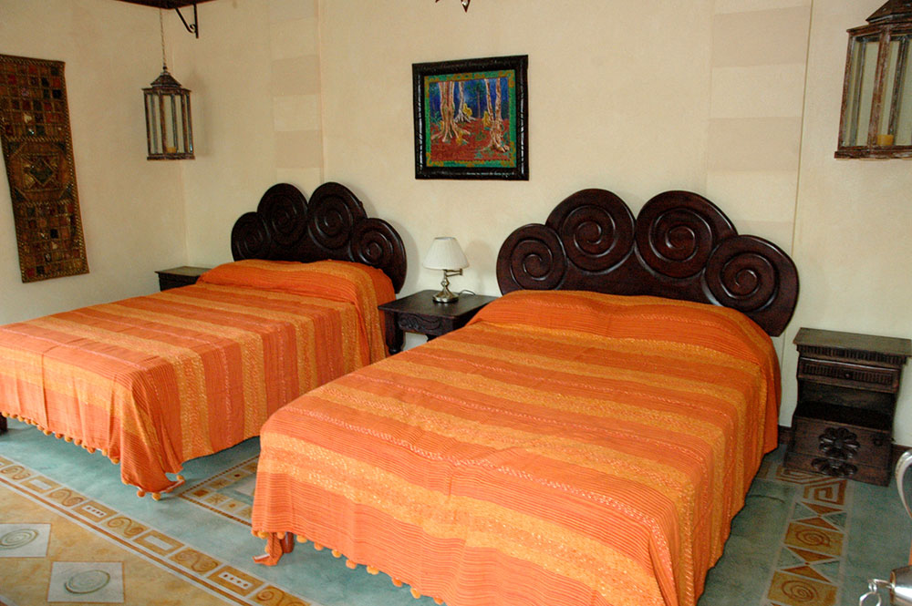 28-Room2e