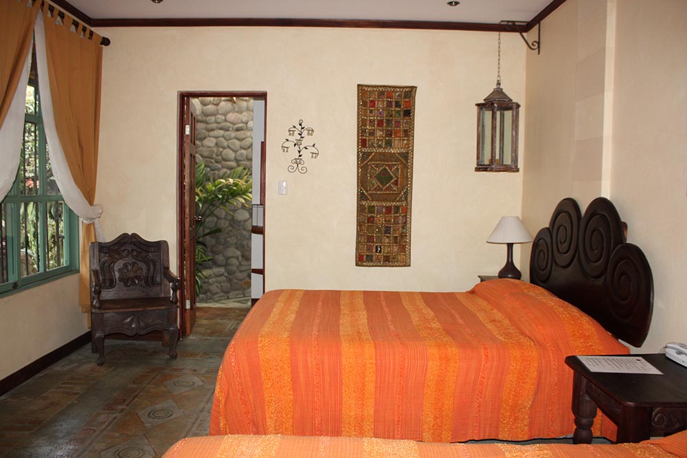 Tierra Magica Bed Breakfast Queen Room